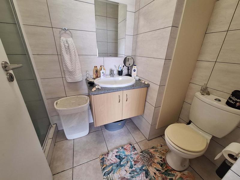 2 Bedroom Property for Sale in Hartenbos Central Western Cape